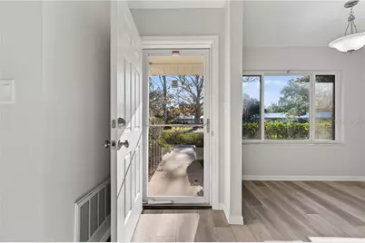 11340 W Bayshore Drive, Crystal River, FL 34429 - Photo 5
