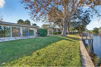 11340 W Bayshore Drive, Crystal River, FL 34429 - Photo 1