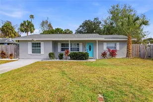 547 NW 9th Ave, Crystal River, FL 34428 - Photo 9