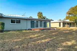 11268 W Bayshore Dr, Crystal River, FL 34429 - Photo 23