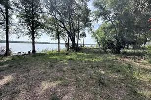 11590 SE 203rd Pl, Inglis, FL 34449 - Photo 5
