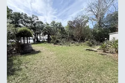 11590 SE 203rd Place, Inglis, FL 34449 - Photo 17