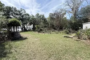11590 SE 203rd Pl, Inglis, FL 34449 - Photo 17