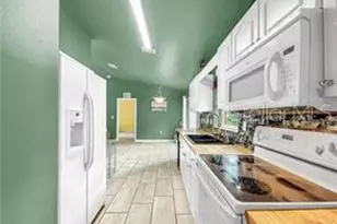 130 N Hawthorne Dr, Inglis, FL 34449 - Photo 23