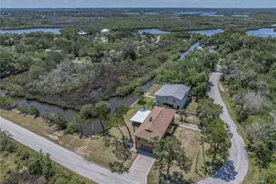 1517 S Fishcreek Point, Crystal River, FL 34429 - Photo 3