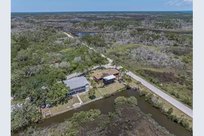 1517 S Fishcreek Point, Crystal River, FL 34429 - Photo 11