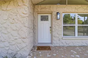 1163 SE 2nd St, Crystal River, FL 34429 - Photo 5