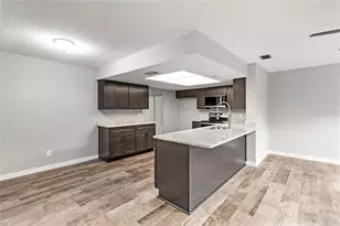 512 SE Paradise Point Rd, Crystal River, FL 34429 - Photo 29