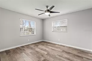 512 SE Paradise Point Rd, Crystal River, FL 34429 - Photo 15