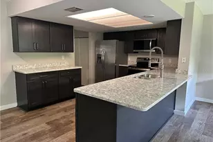 512 SE Paradise Point Rd, Crystal River, FL 34429 - Photo 59