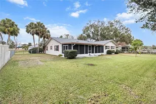 512 SE Paradise Point Rd, Crystal River, FL 34429 - Photo 45