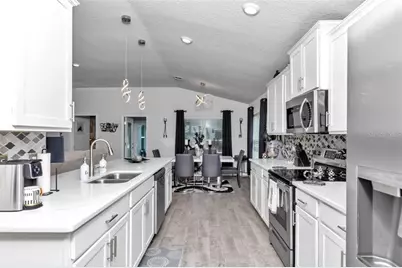 657 W Twisted Oaks Drive, Beverly Hills, FL 34465 - Photo 9