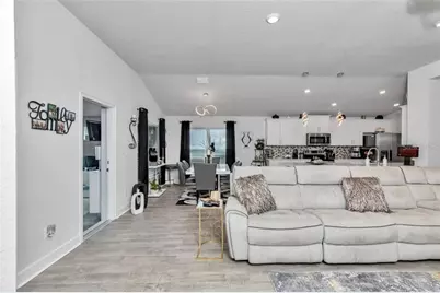 657 W Twisted Oaks Drive, Beverly Hills, FL 34465 - Photo 7