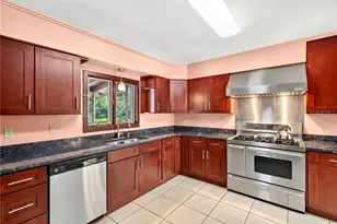 10848 N Dragonis Dr, Citrus Springs, FL 34433 - Photo 17