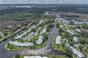 11255 W Bayshore Dr, Crystal River, FL 34429 - Photo 15