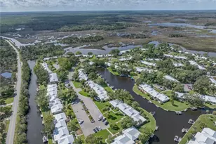 11261 W Bayshore Dr, Crystal River, FL 34429 - Photo 15
