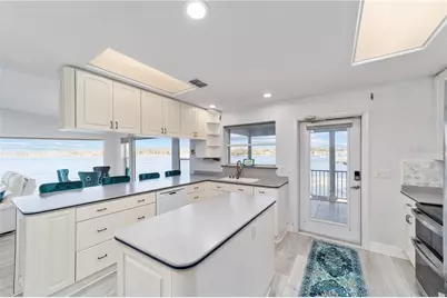 2243 N Kings Cove Point, Crystal River, FL 34429 - Photo 15