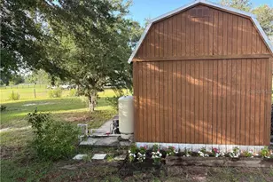 8054 E Shetland Ln, Floral City, FL 34436 - Photo 7