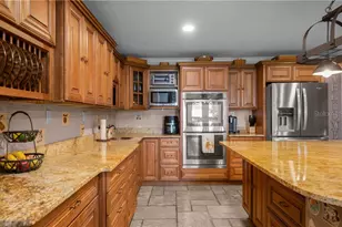 85 S Hunting Lodge Dr, Inverness, FL 34453 - Photo 19