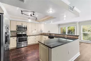 225 Country Club Dr, Largo, FL 33771 - Photo 7