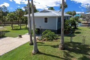 12046 W Gulf Breeze Ct, Crystal River, FL 34429 - Photo 3