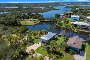 12046 W Gulf Breeze Ct, Crystal River, FL 34429 - Photo 5