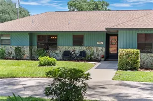 1351 Cr 482N, Lake Panasoffkee, FL 33538 - Photo 7