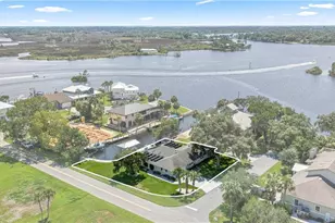 12014 W Dolphin Ct, Homosassa, FL 34448 - Photo 1