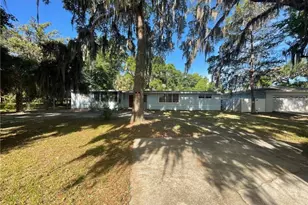 120 NW Magnolia Cir, Crystal River, FL 34428 - Photo 3