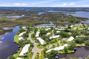 11555 W Bayshore Dr, Crystal River, FL 34429 - Photo 49
