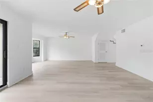 11555 W Bayshore Dr, Crystal River, FL 34429 - Photo 21