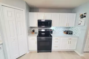 8960 N Athens Dr, Citrus Springs, FL 34433 - Photo 9