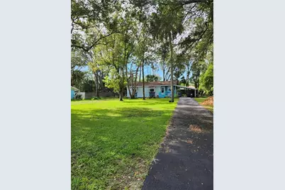 656 NE 11th Street, Crystal River, FL 34428 - Photo 1