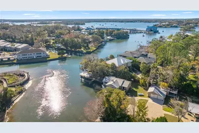 2021 NW 13th Avenue, Crystal River, FL 34428 - Photo 7