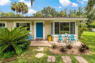 2021 NW 13th Ave, Crystal River, FL 34428 - Photo 1