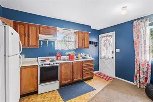 360 S Inglis Ave, Inglis, FL 34449 - Photo 7