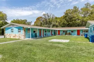 645 NE 10th St, Crystal River, FL 34428 - Photo 13