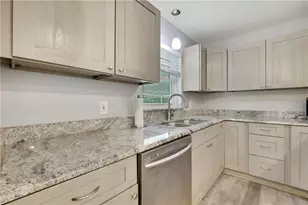 4081 N Holiday Dr, Crystal River, FL 34428 - Photo 15