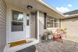 421 W Blueflax Ct, Beverly Hills, FL 34465 - Photo 3
