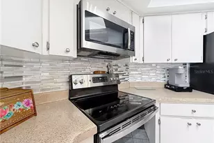 421 W Blueflax Ct, Beverly Hills, FL 34465 - Photo 13