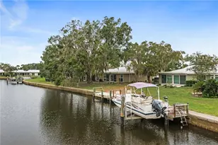 11269 W Bayshore Dr, Crystal River, FL 34429 - Photo 47