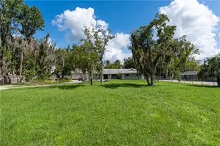 149 & 151 SE Paradise Point Rd, Crystal River, FL 34429 - Photo 1