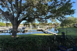 11014 W Cove Harbor Dr, Crystal River, FL 34428 - Photo 1