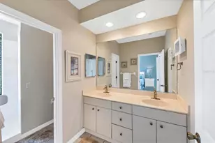 8272 Harborside Cir, Englewood, FL 34224 - Photo 5