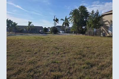 4228 Eastlake Court, Port Charlotte, FL 33948 - Photo 5