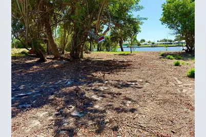 834 Ellicott Circle NW, Port Charlotte, FL 33952 - Photo 7