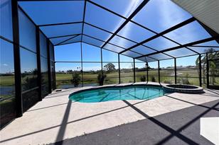 230 Rotonda Cir - Photo 37