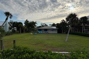 1626 New Point Comfort Rd, Englewood, FL 34223 - Photo 13