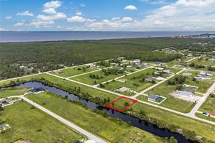 3902 NW 41st Ln, Cape Coral, FL 33993 - Photo 13