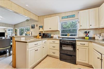 8144 Little Gasparilla Island, Placida, FL 33946 - Photo 11